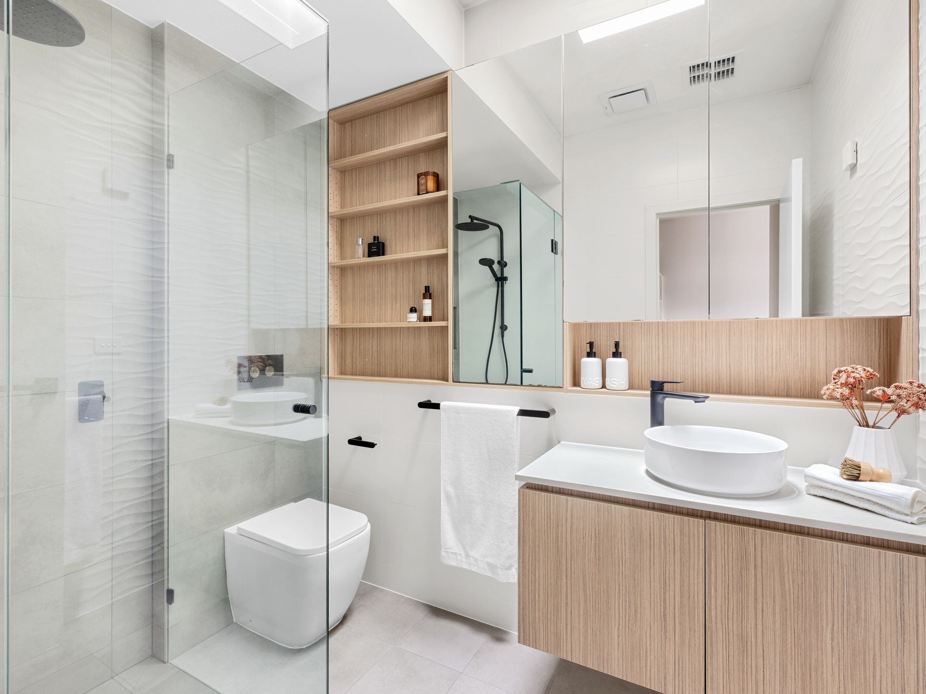 1 / 44 Ararat Street, Altona North