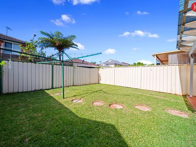 1/2 Nugent Place, Prairiewood