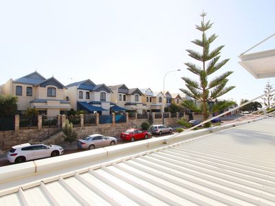 Number 8/103 Flora Terrace, North Beach