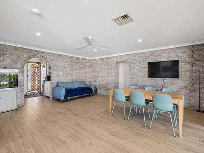 52 Sanderling Drive, Thornlie