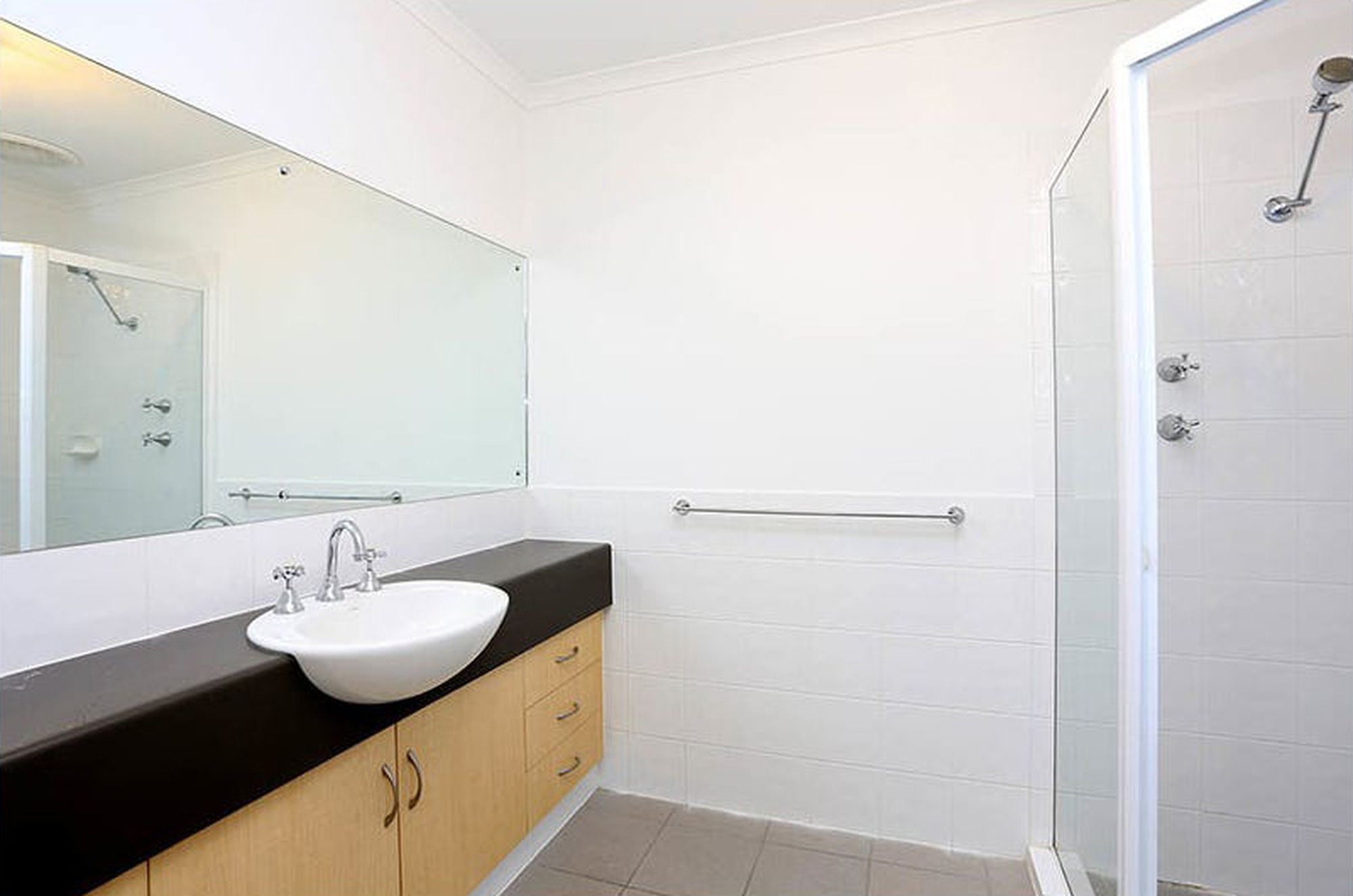 17A Leonore Avenue, Kensington Gardens
