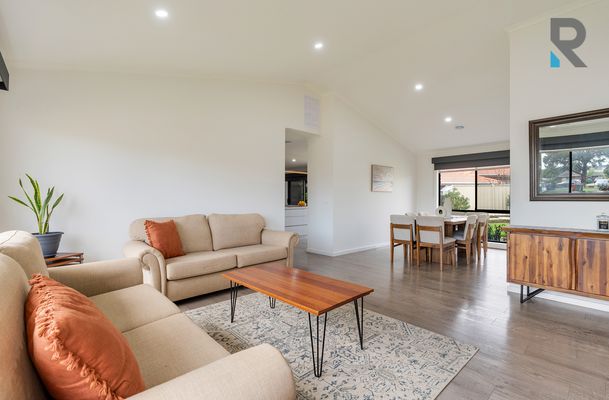 10 Hovea Close, Meadow Heights