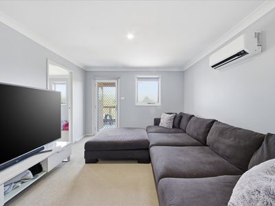 62 greenfield crescent , Elderslie