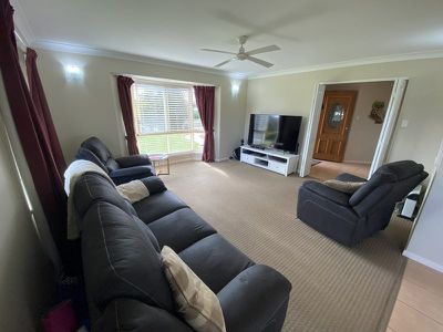 11 Macaulay Drive, Kingaroy