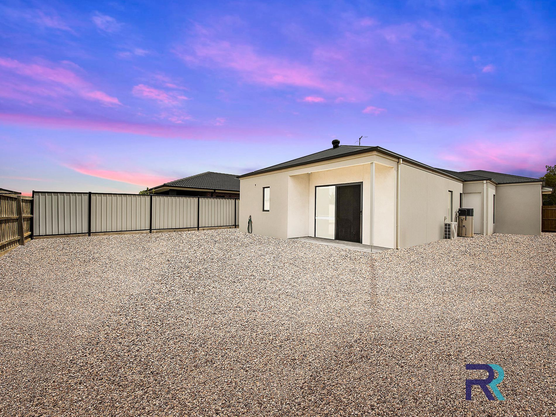 71 James Melrose Drive, Brookfield