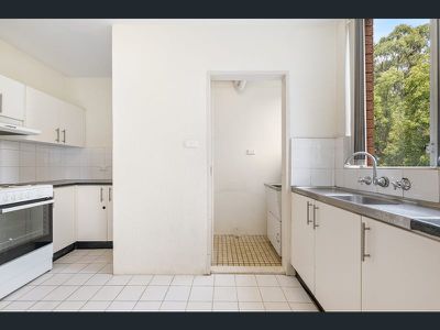 25 / 24 Fairmount Street, Lakemba