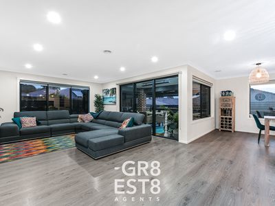 14 Merritt Avenue, Cranbourne West