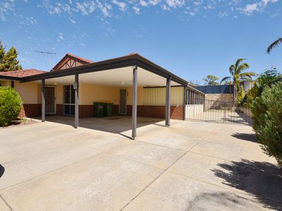 12 Glamis Court, Orelia