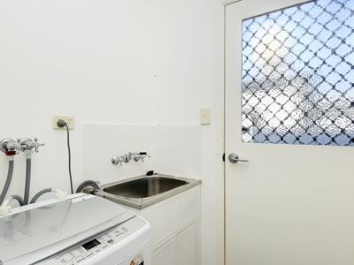 14B Lark Street, Longreach