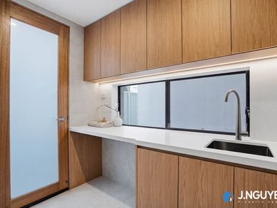 8 Lister Avenue, Cabramatta West