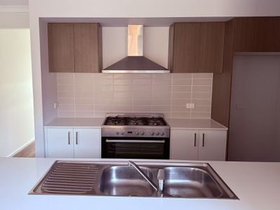 30 Riveting Road, Wyndham Vale