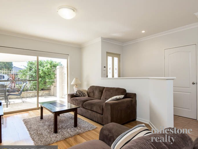 7 / 6 Oakney Avenue, Nollamara