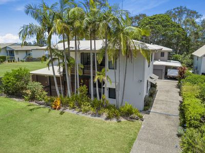 2 / 15 Doonella Street, Tewantin
