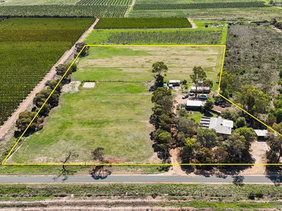 208 School Road, Beverford