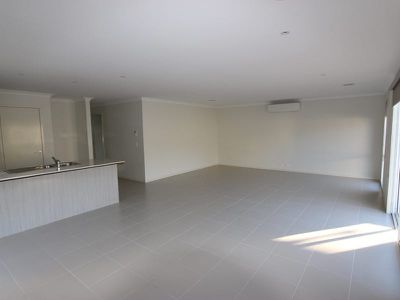 12 Coastal Drive, Armstrong Creek