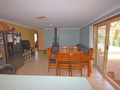 8 Twickenham Drive, Dubbo