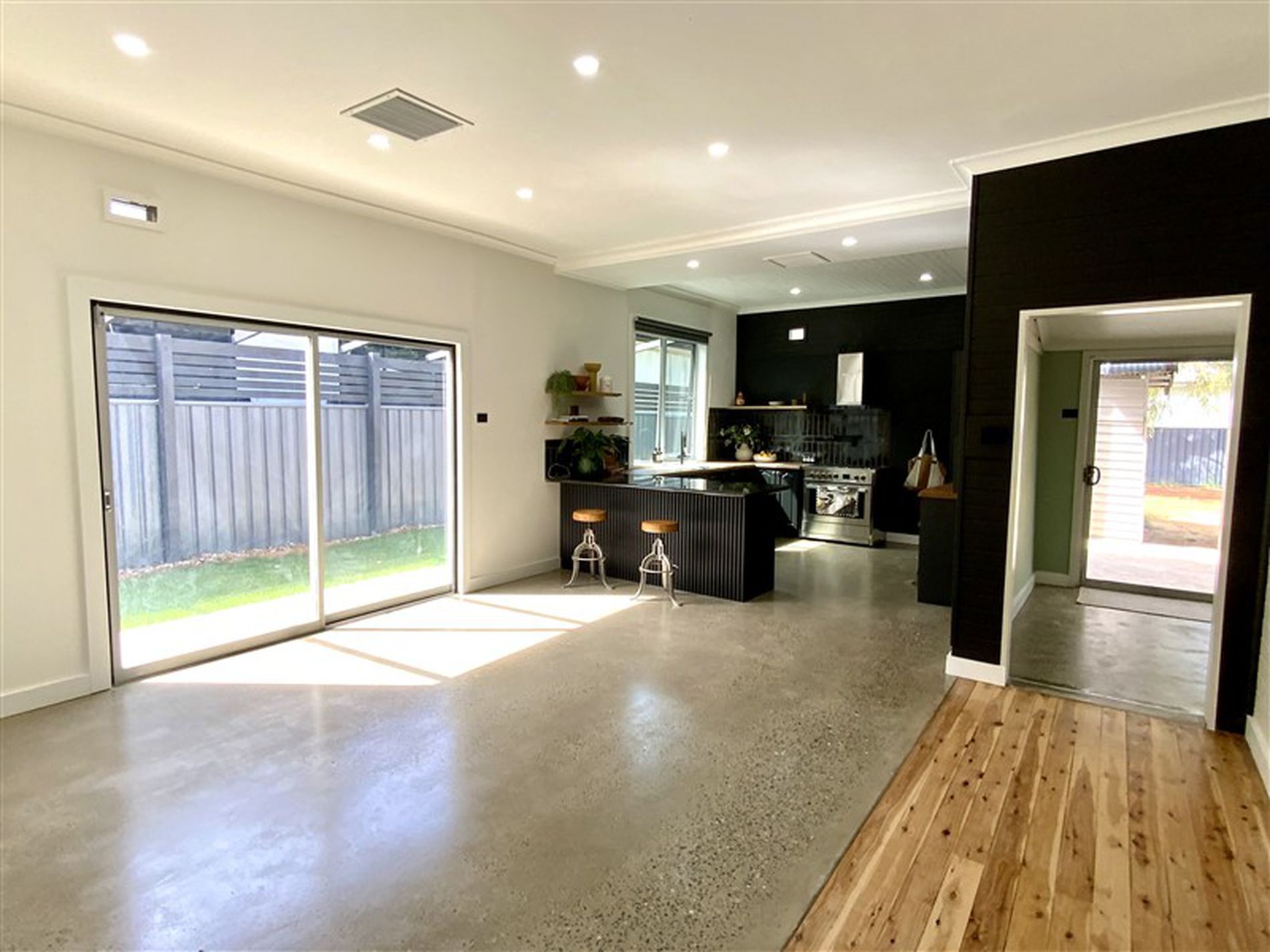 57 Reymond Street, Forbes