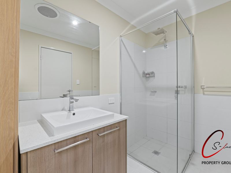 17 Lockwood Way, Aveley