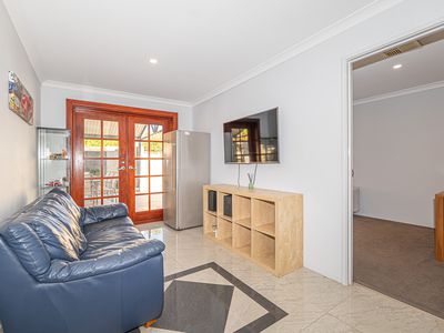 15 Frampton Crescent, Canning Vale