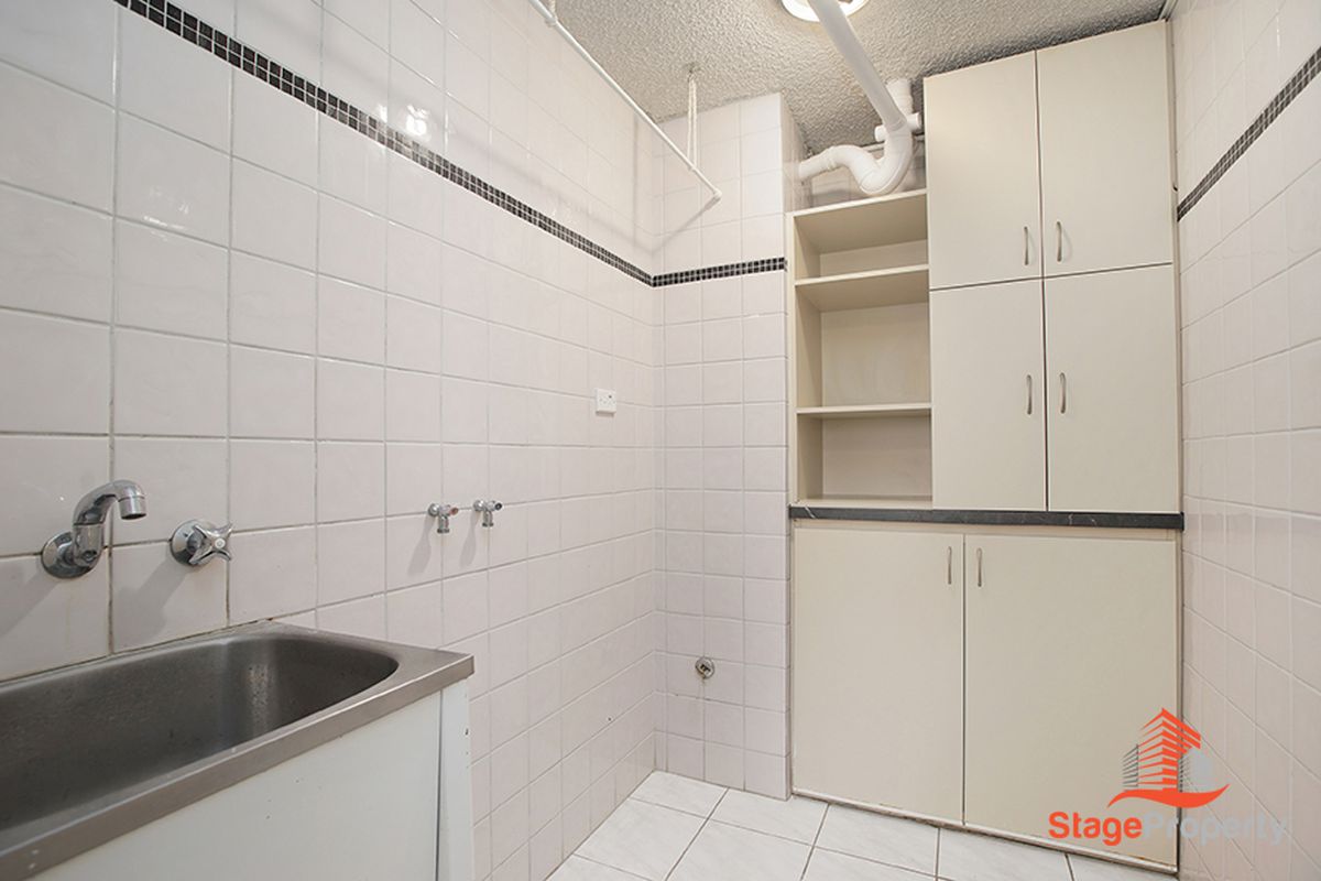 12 / 33 Farina Drive, Yokine