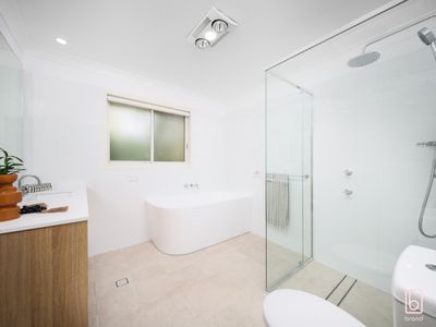 82 Leonard Avenue, Toukley