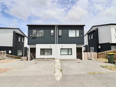 13B Crestview Rise, Papakura