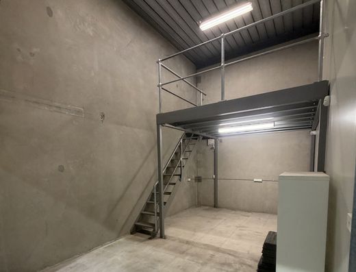 Storage Unit in Caringbah's Industrial Hub