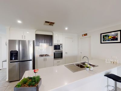 3 Hovea Court, Dubbo