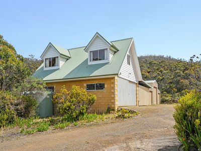 5190 Channel Highway, Gordon