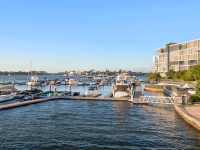 26701 / 2 Ephraim Island Parade, Paradise Point