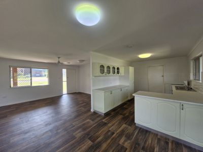 7 Armstrong Street, Atherton