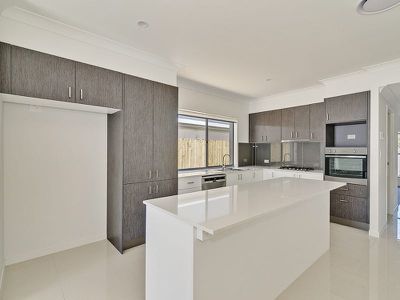 L1102 Cooper Crescent, Rochedale