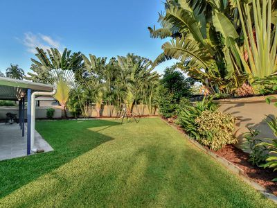 7 Schombacher Cct, Moulden