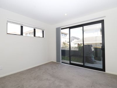 5C Devon Road, Bucklands Beach