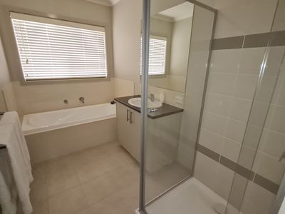 9 Settlers Drive, Kialla