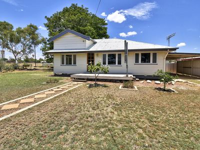 77 Crane Street, Longreach