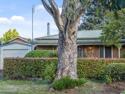 23 Stuart Drive, Woodend