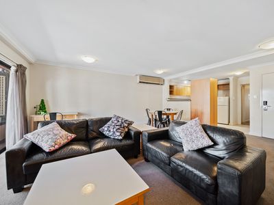 8 / 118 Mounts Bay Road, Perth