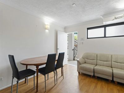 4 / 23 Warren Street, St Lucia