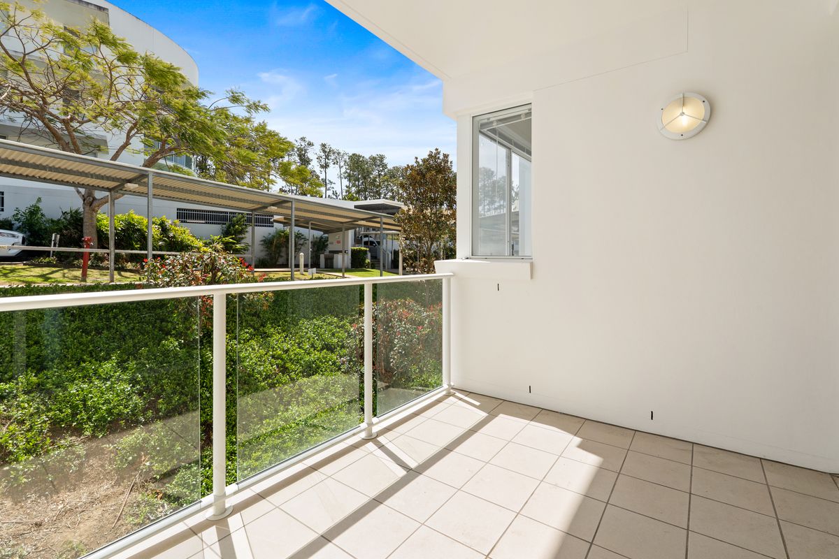 13 / 98 University Drive, Varsity Lakes