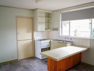 2 / 1C George Street, Horsham
