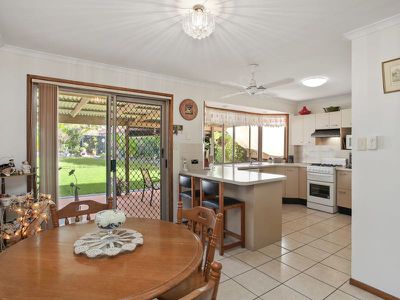 6 Cambuca Court, Tewantin