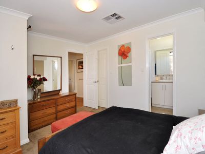 12 Henderson Drive, Kalgoorlie