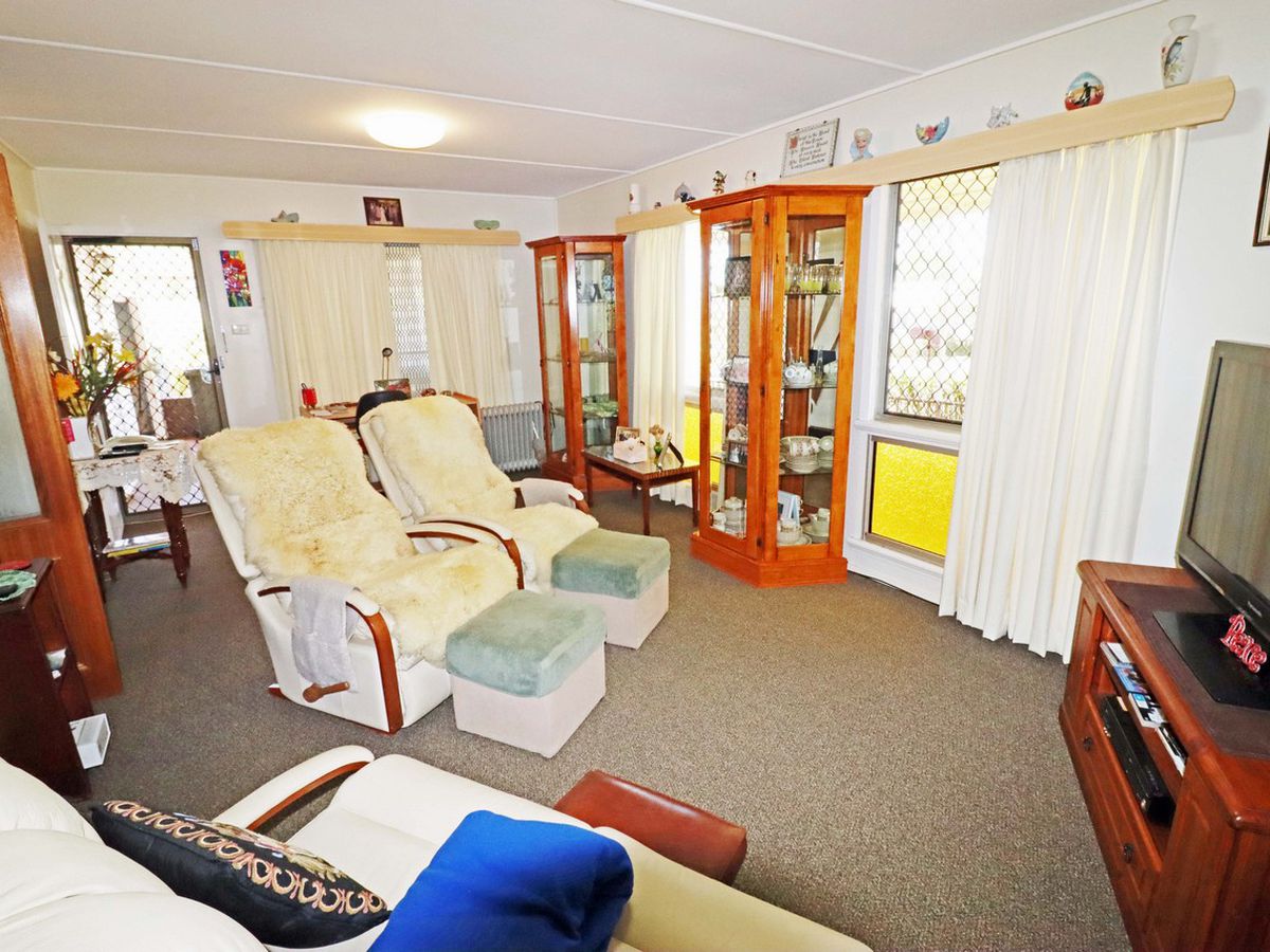 19 Fifth Avenue, Atherton