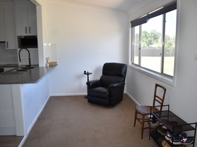 11 Cheney Road, Parkes