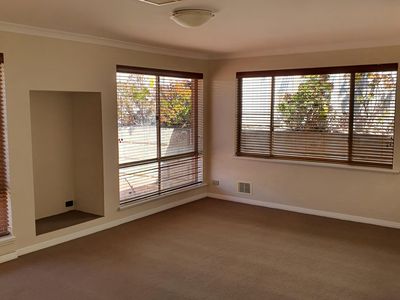 54 Lakevalley Drive, Edgewater