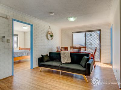 222B / 132 Marine Parade, Southport