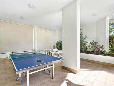 902 / 182 Marine Parade, Labrador