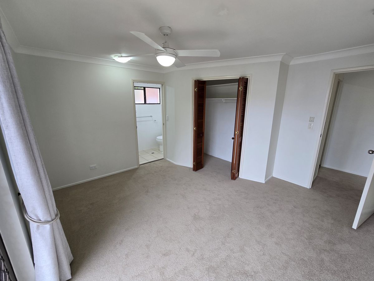 3 / 4 Sheehan Street, Milton