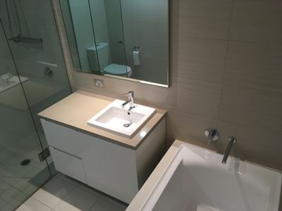 2406 / 7 Rider Boulevard, Rhodes